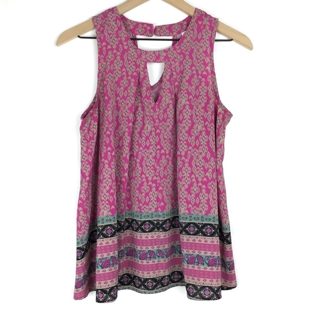 XHILARATION Top Sleeveless Keyhole High Neck V Cut Out Boho Southwestern Medium